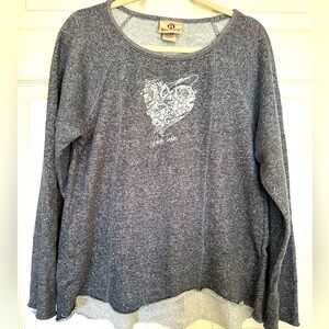 Artisans, Gray Light Weight Sweater, Size L, Lake Tahoe lace heart